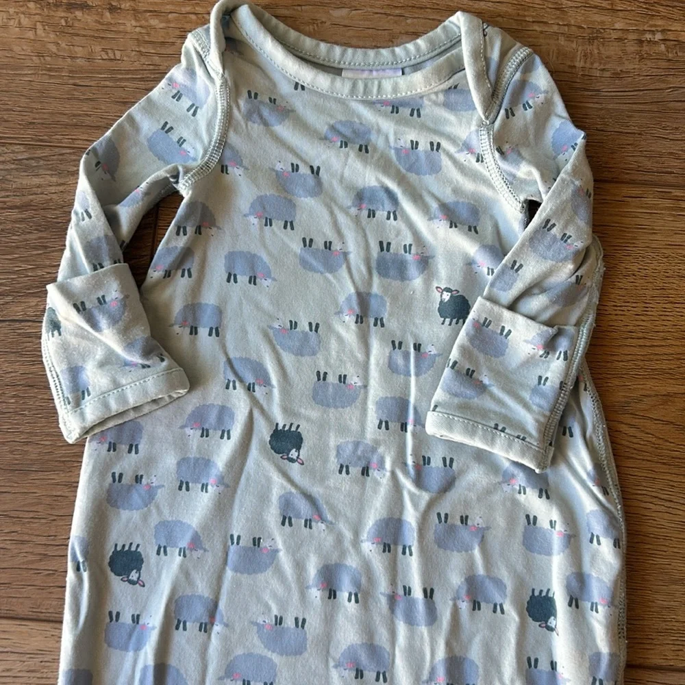 Hanna Andersson Light Blue Baby Sleep Gown Ties at Bottom Sheep’s Unisex Size NB
